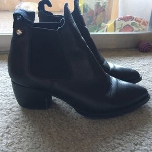 Topshop Black Leather Chelsea Ankle Boots 6.5 37